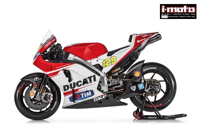 2015-Ducati-Desmosedici-GP15-MotoGP-Andrea-Iannone-11