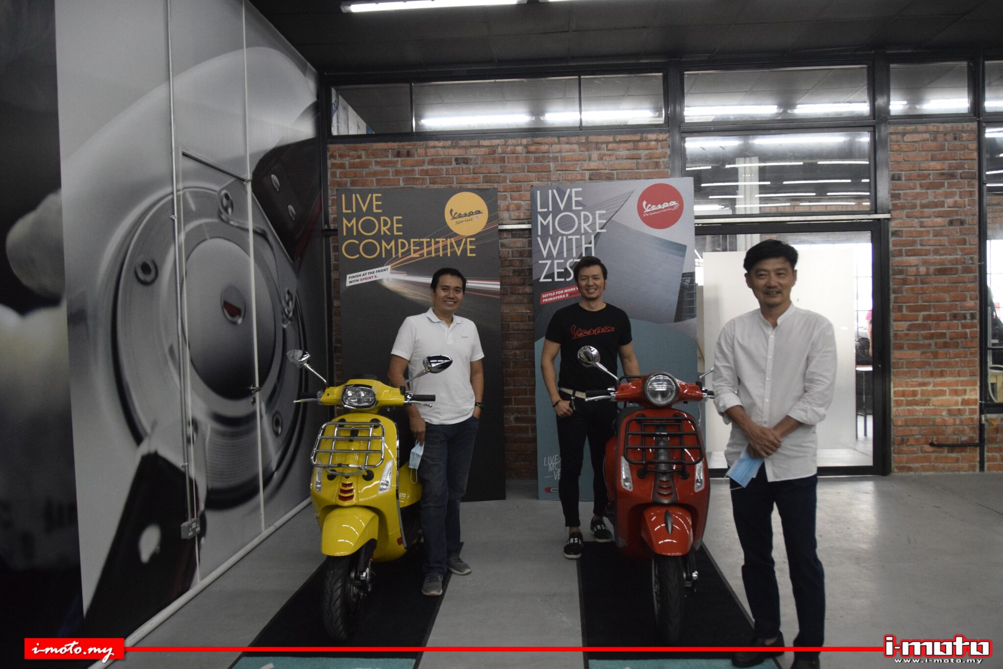 FIRST LOOK: 2020 VESPA PRIMAVERA S 150 SPECIAL EDITION & VESPA SPRINT S